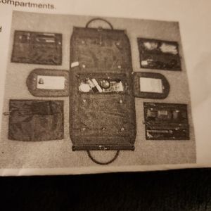 Make carrying case, bathroom luggage